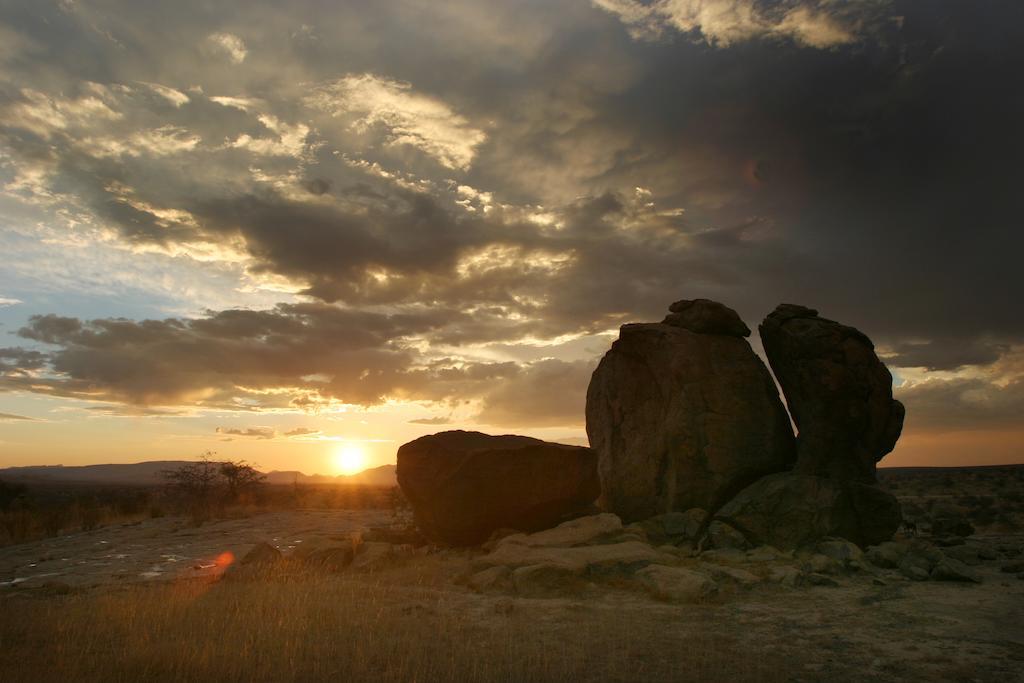 Erongo Wilderness Lodge Омаруру Екстер'єр фото