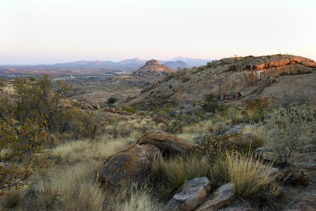 Erongo Wilderness Lodge Омаруру Екстер'єр фото